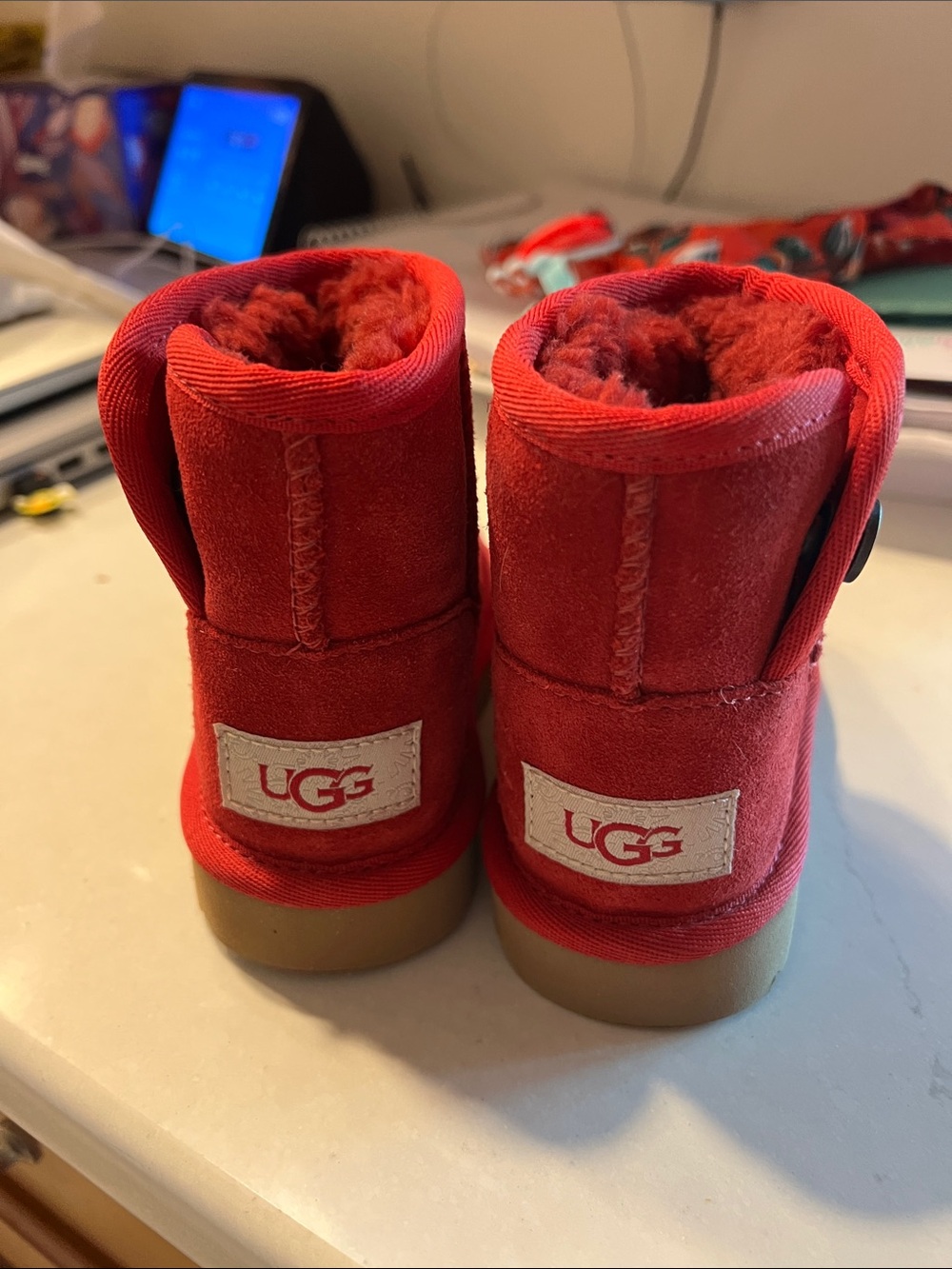 Ugg toddler girl boots - Picture 2 of 6